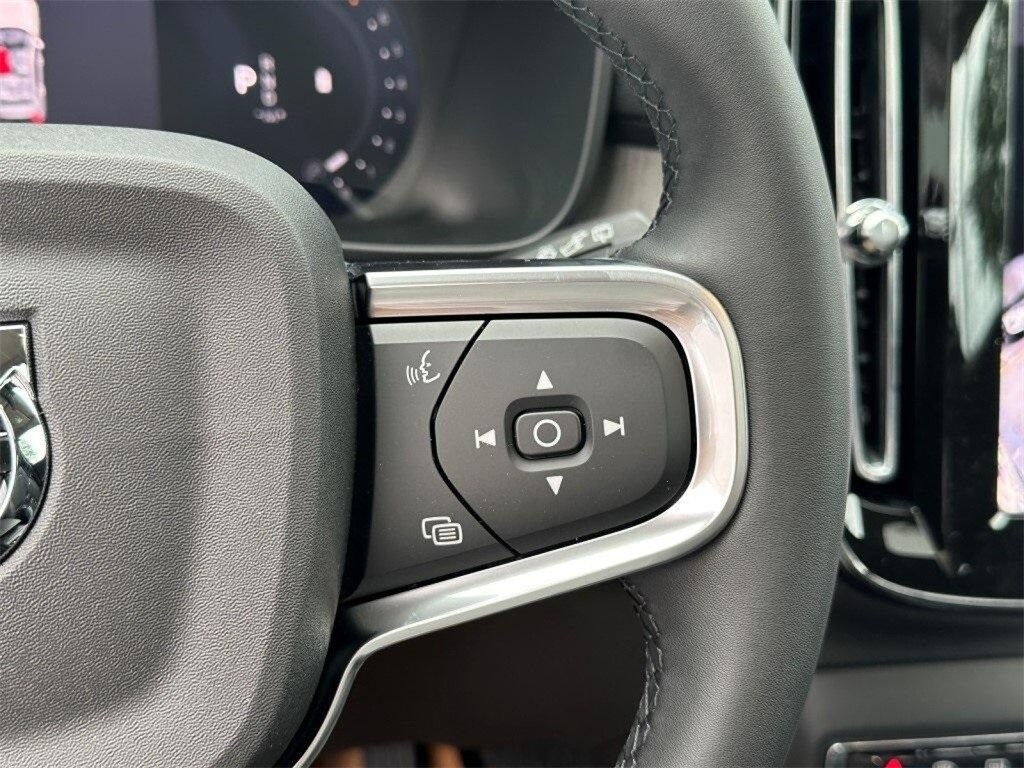 2026 Volvo XC40 Ultra - Photo 21