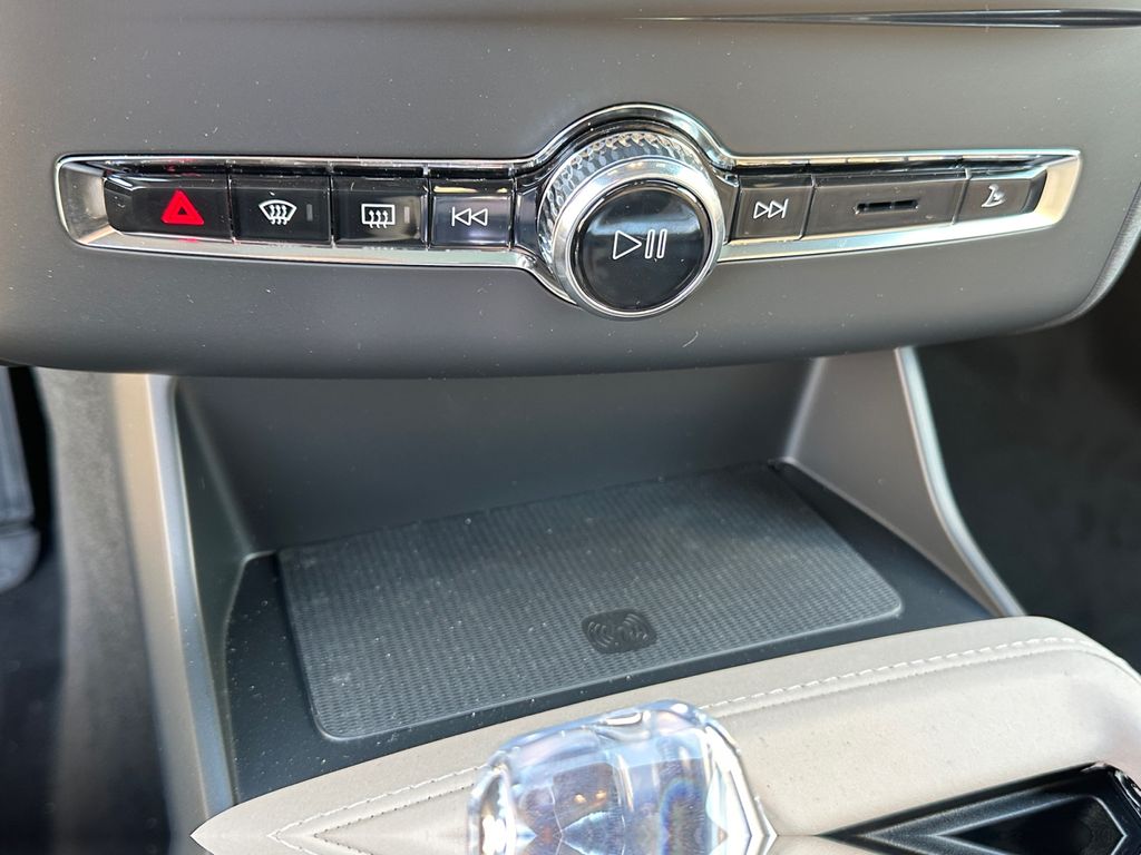 2026 Volvo XC90 Plus - Photo 22