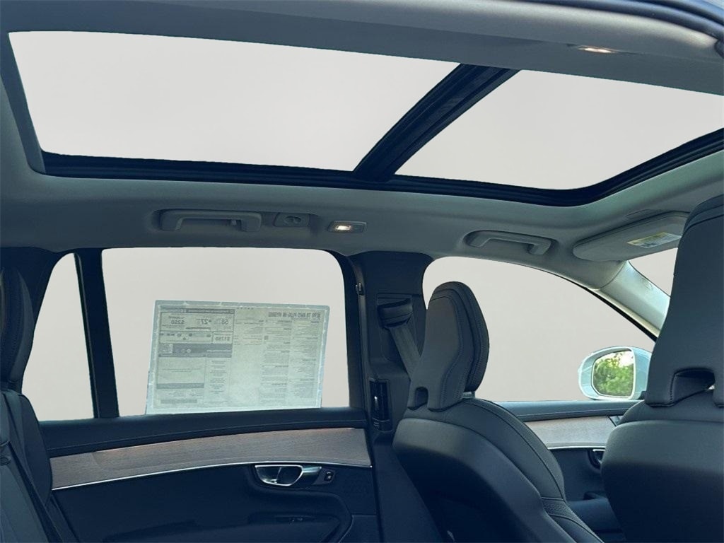 2026 Volvo XC90 Plus - Photo 13