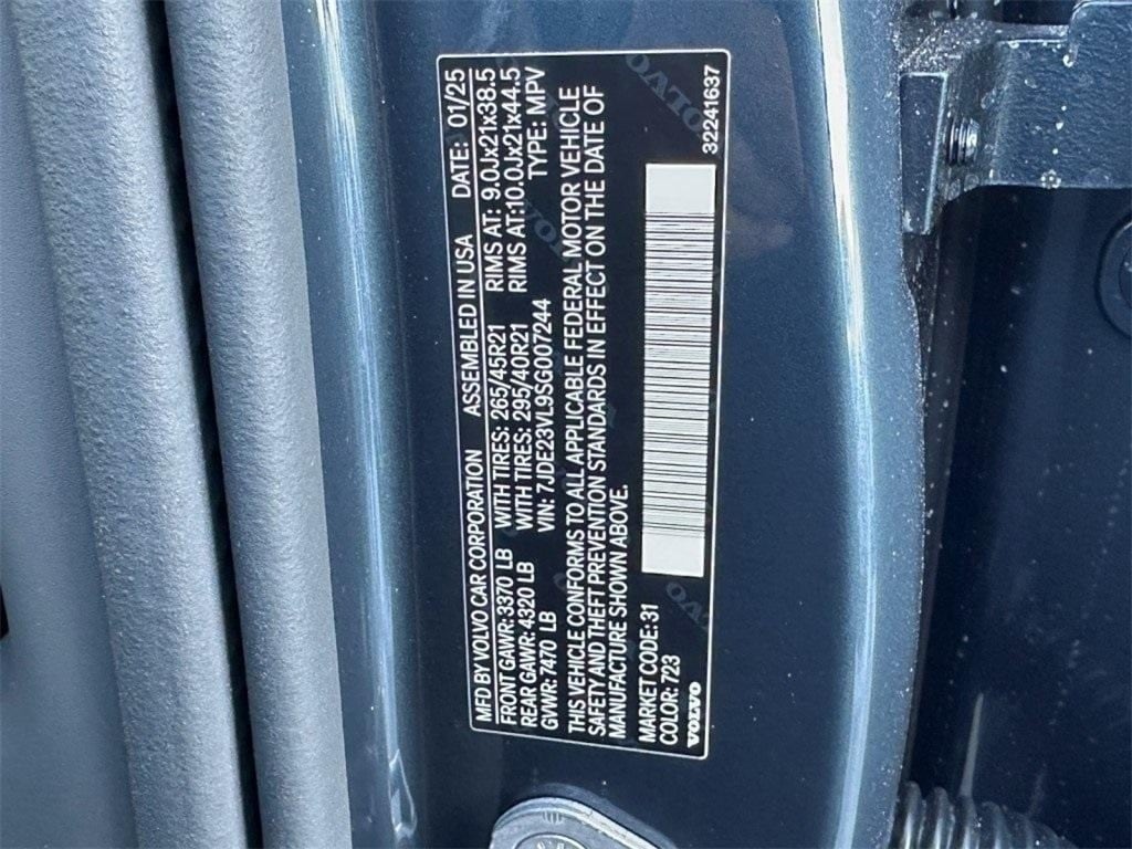 2025 Volvo EX90 Ultra - Photo 28