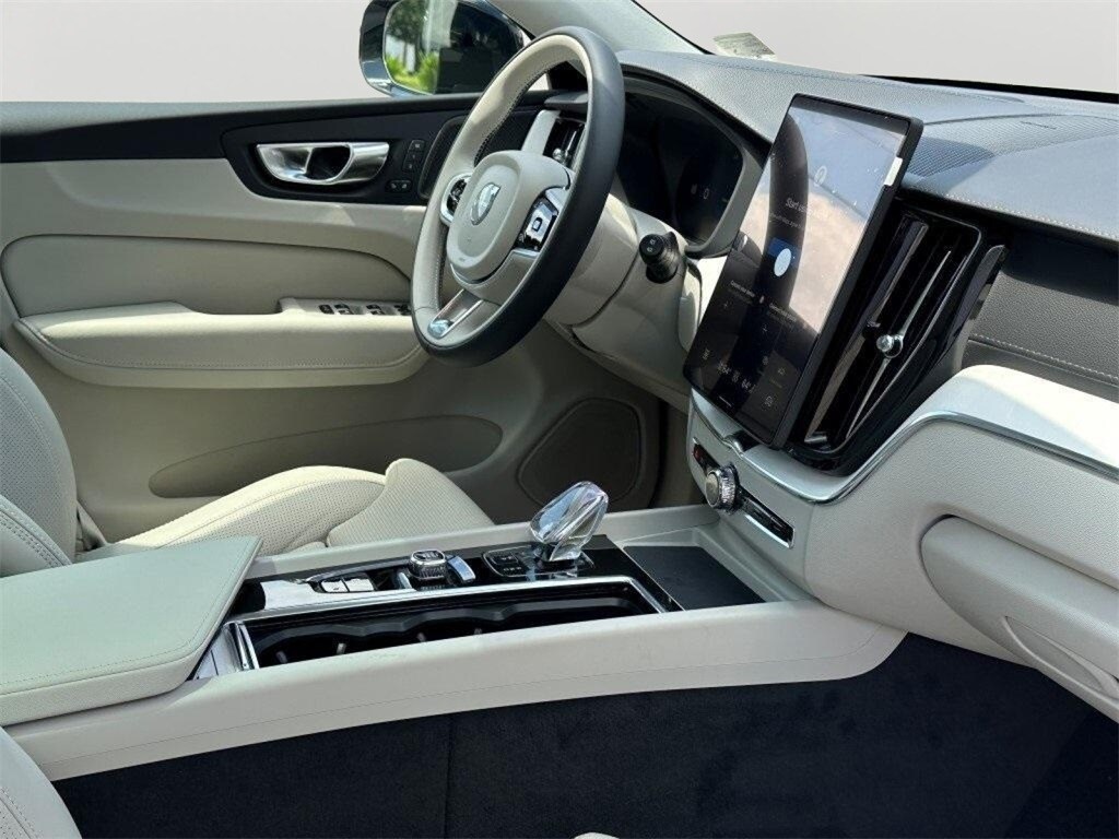 2026 Volvo XC60 Ultra - Photo 11