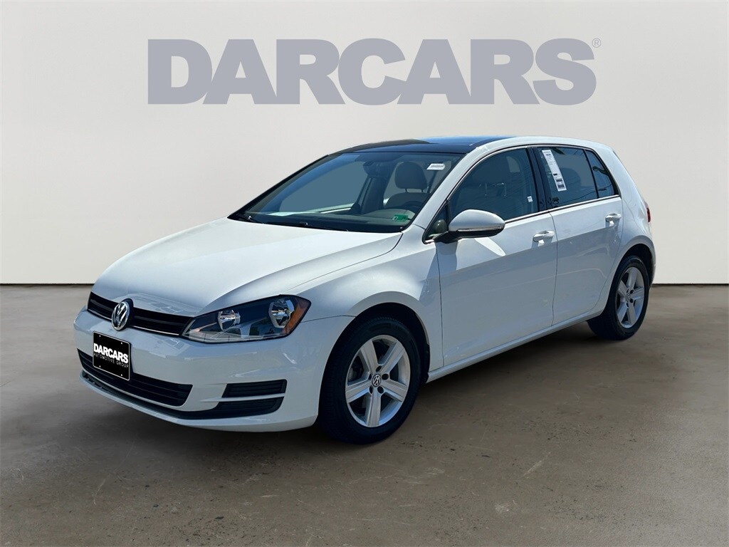 2017 Volkswagen Golf TSI S photo 2
