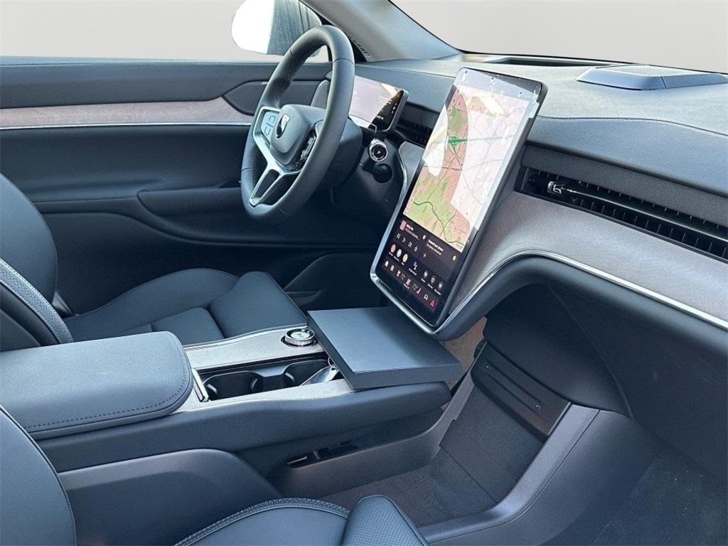 2025 Volvo EX90 Ultra - Photo 9