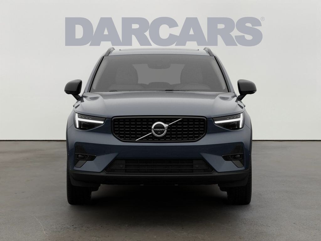New 2026 Volvo XC40 B5 Ultra SUV