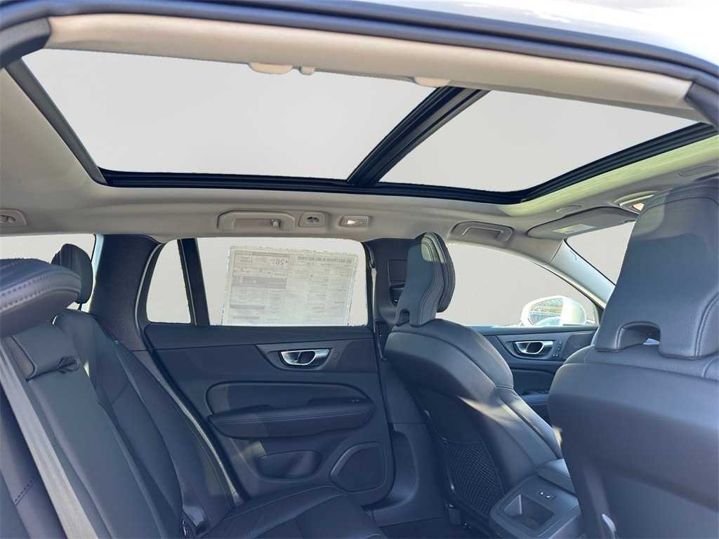 2026 Volvo V60 Cross Country Plus