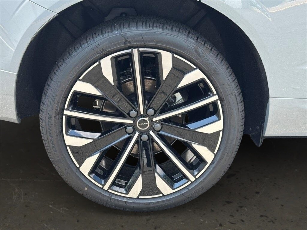 2026 Volvo XC60 Ultra - Photo 9