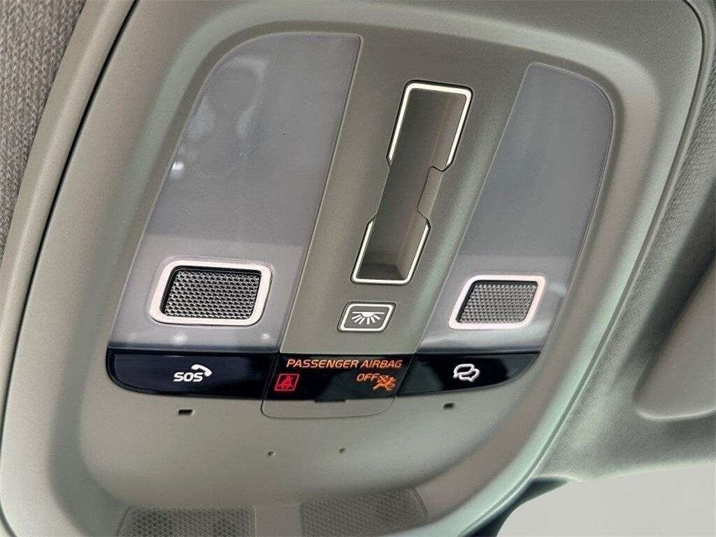2026 Volvo XC40 Ultra - Photo 22