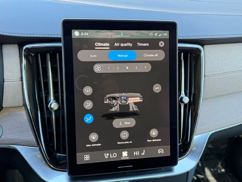 2026 Volvo XC90 Plus - Photo 23