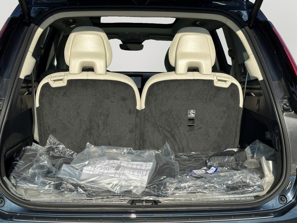 2026 Volvo XC90 Ultra - Photo 6