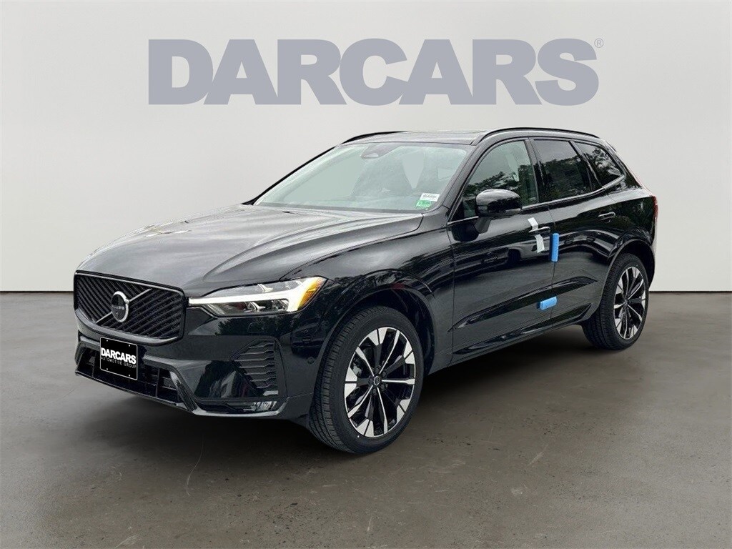 2026 Volvo XC60 B5 Plus photo 2