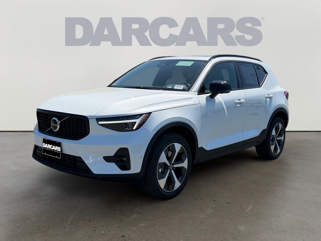 New 2026 Volvo XC40 B5 Plus SUV