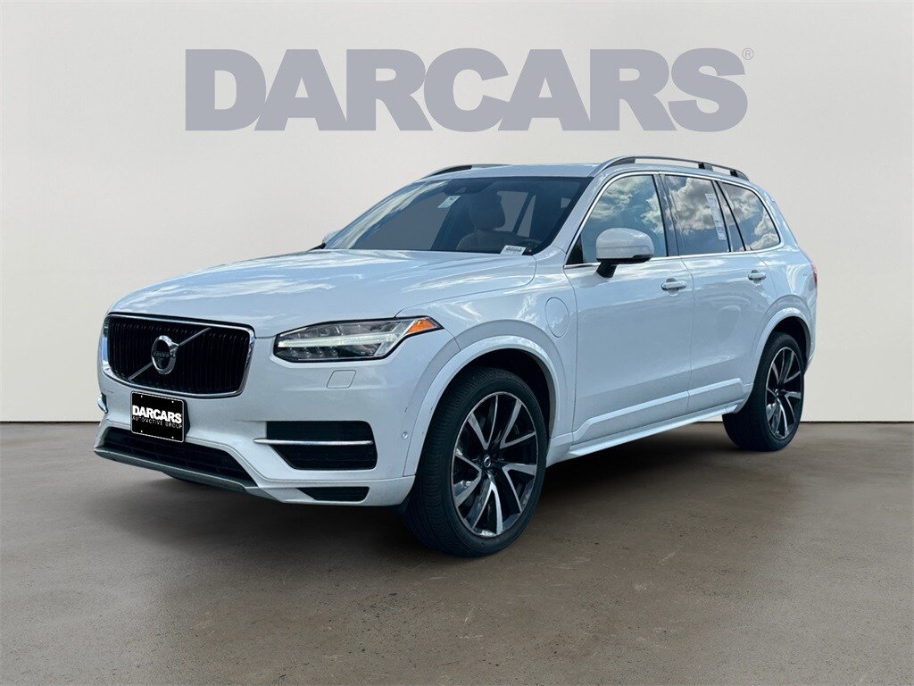 2018 Volvo XC90 T8 Momentum photo 3
