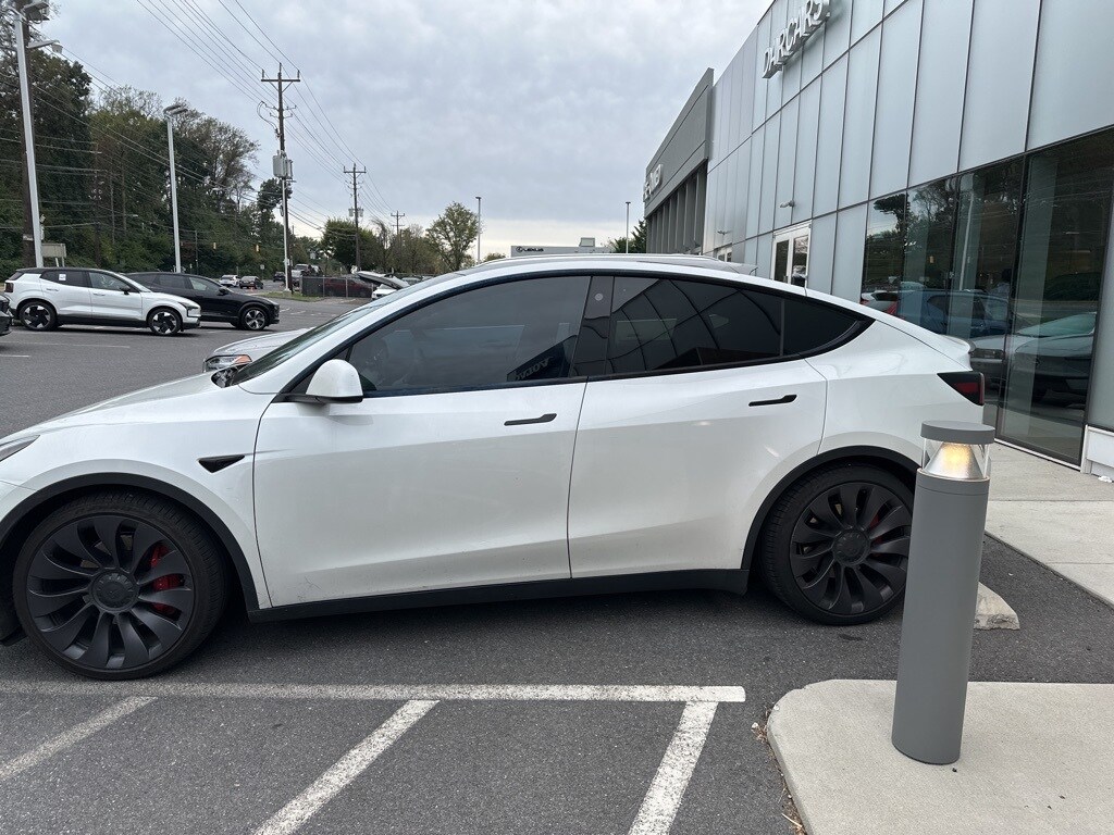 2021 Tesla Model Y Performance photo 3