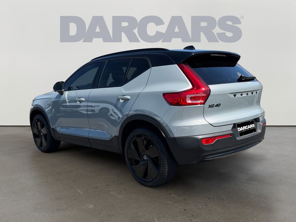 New 2026 Volvo XC40 B5 Ultra Black Edition SUV