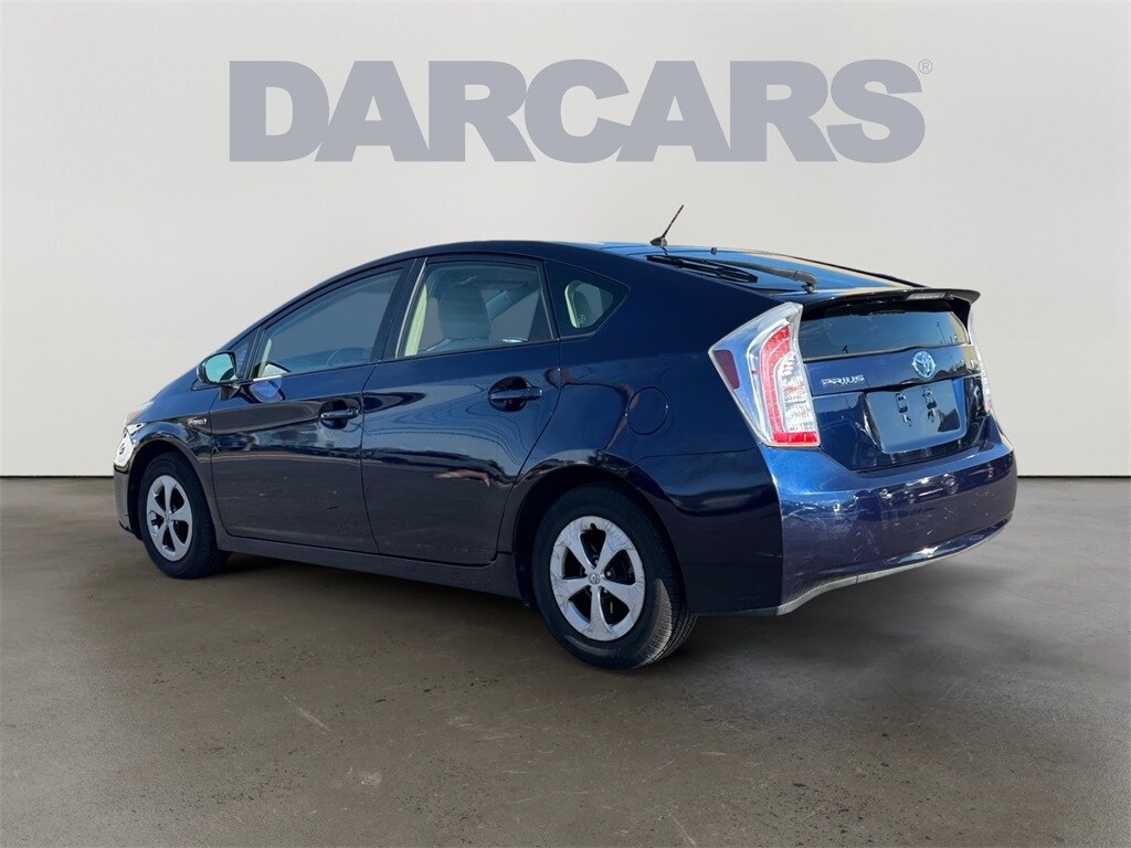 2014 Toyota Prius Two photo 4