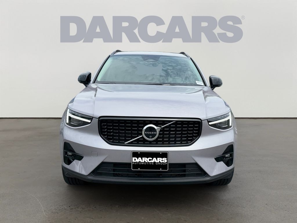 Certified 2026 Volvo XC40 B5 Plus SUV