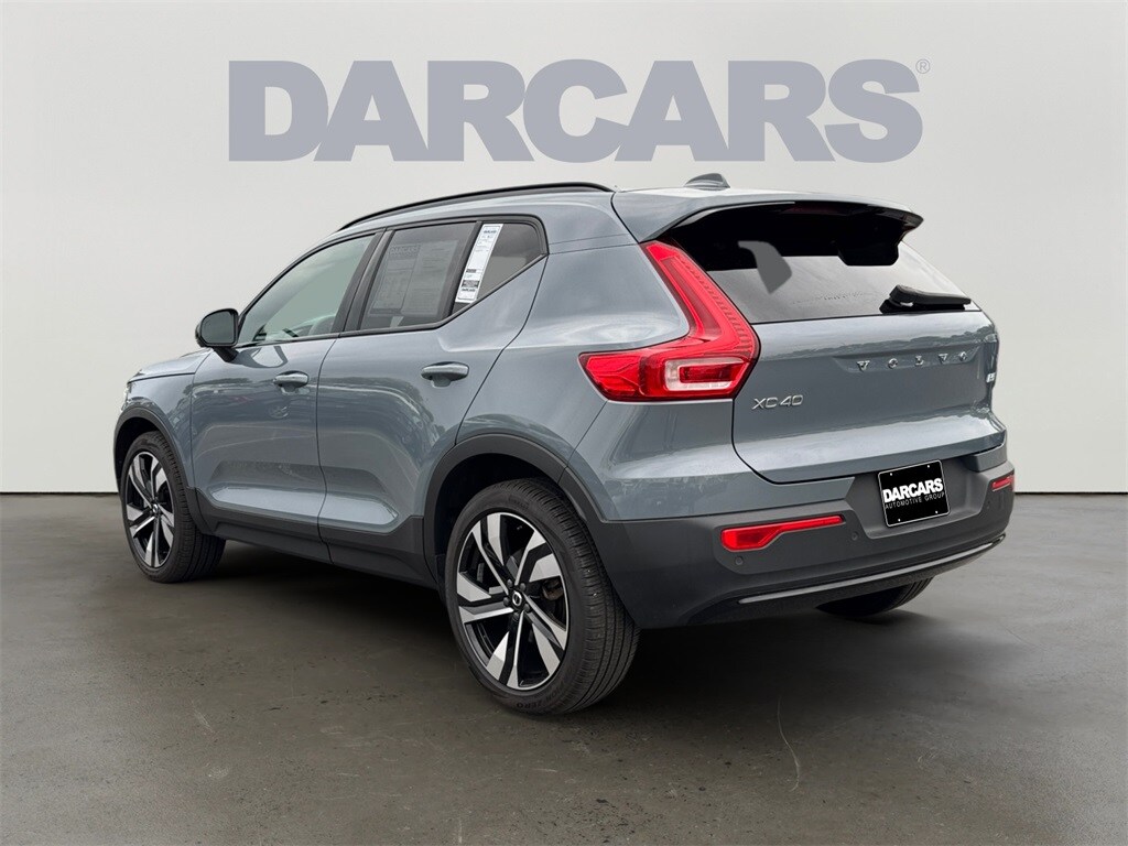 2023 Volvo XC40 AWD Plus photo 3