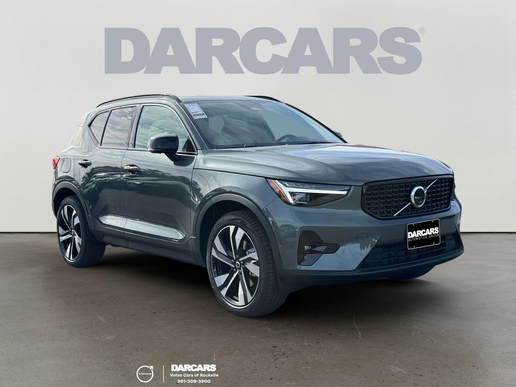 2026 Volvo XC40