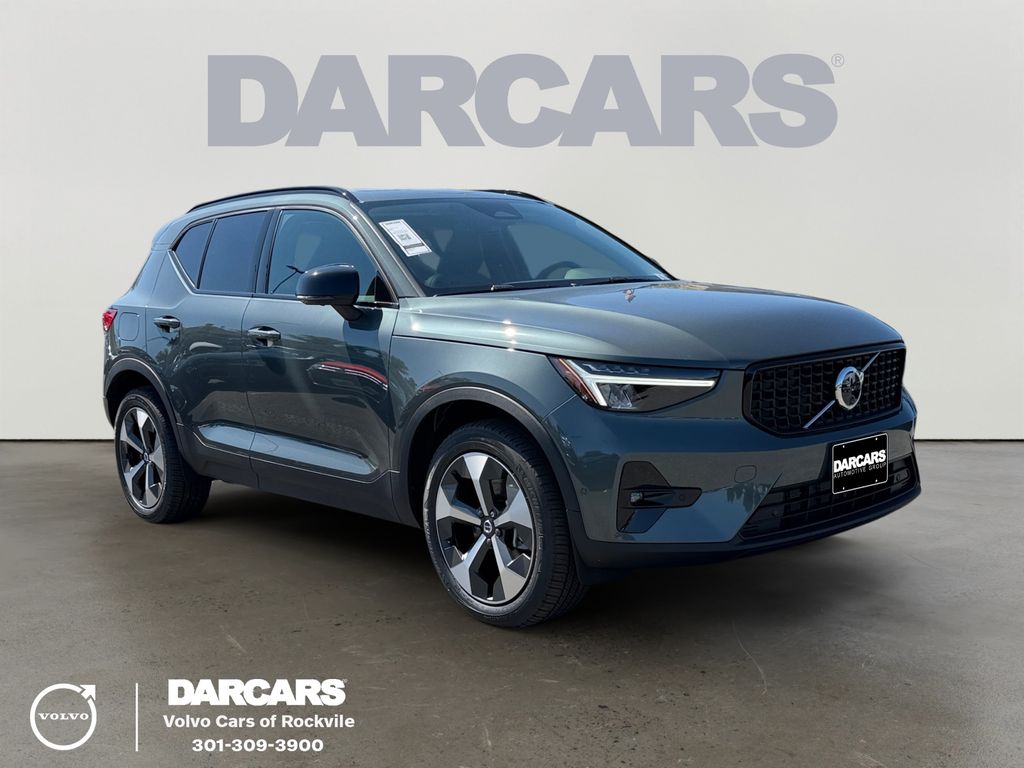 2026 Volvo XC40