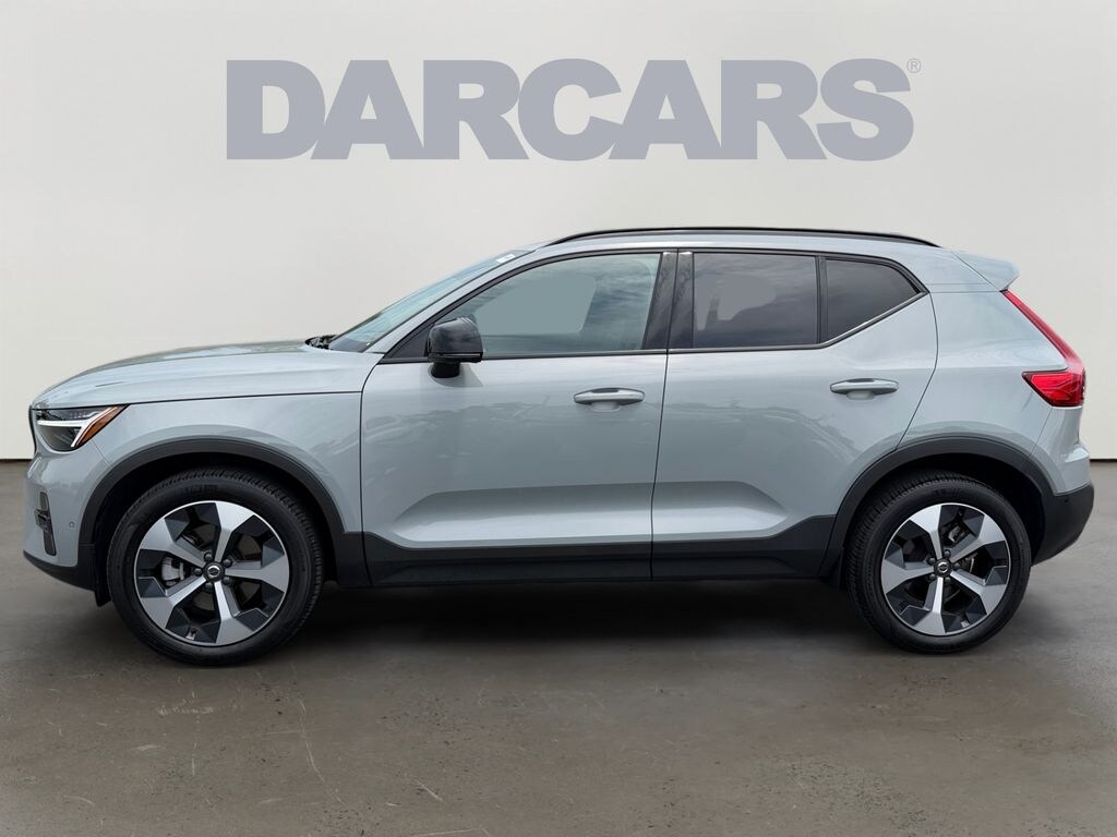 Certified 2026 Volvo XC40 B5 Plus SUV