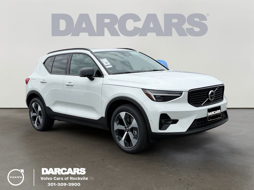 2026 Volvo XC40