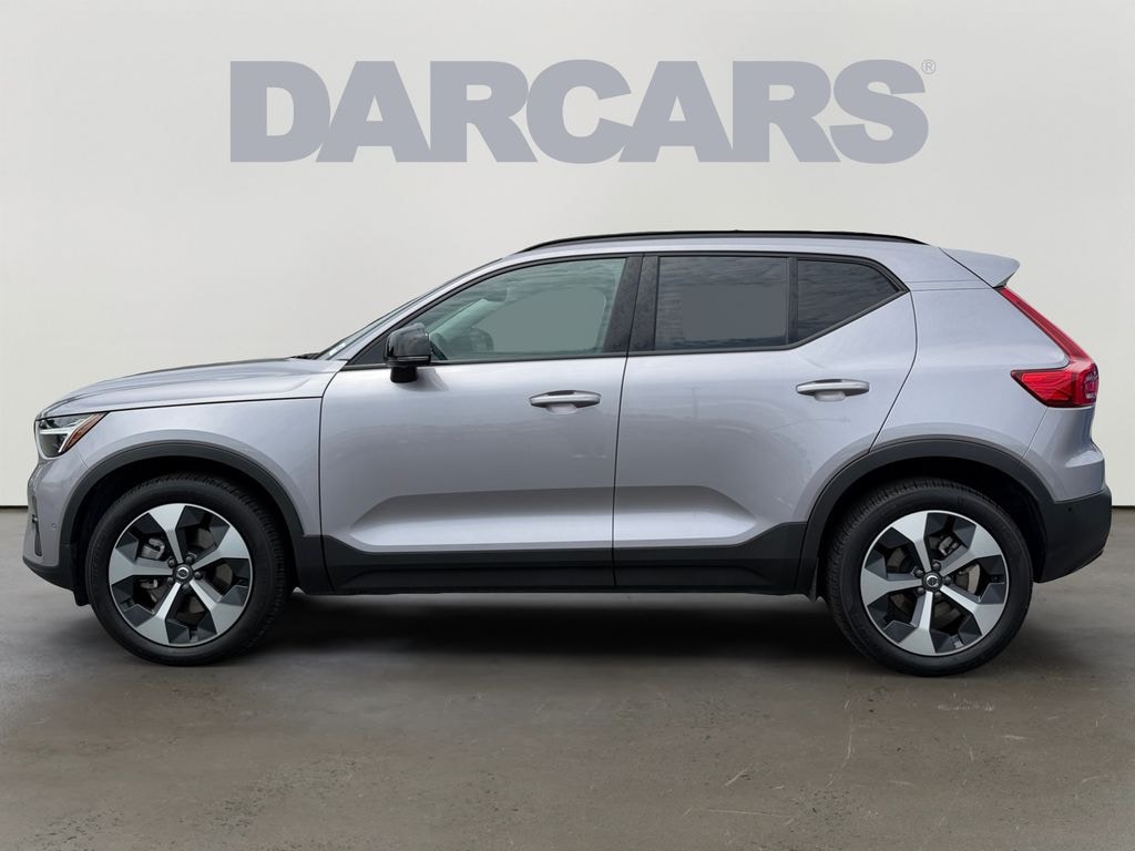 Certified 2026 Volvo XC40 B5 Plus SUV