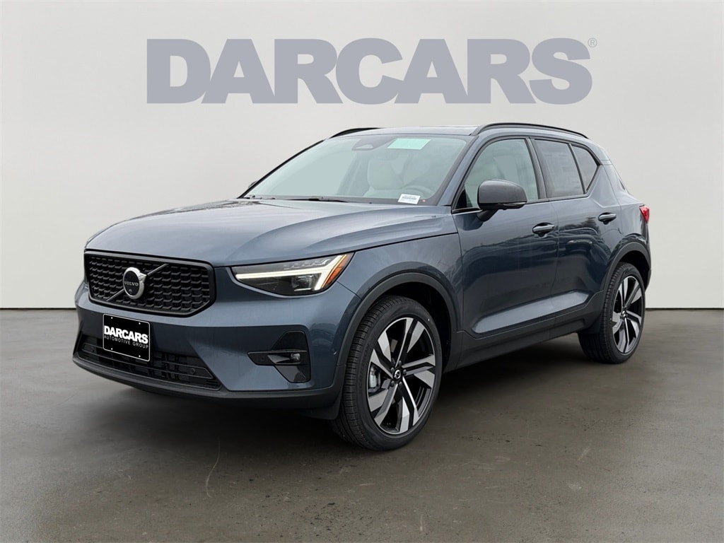 New 2026 Volvo XC40 B5 Ultra SUV