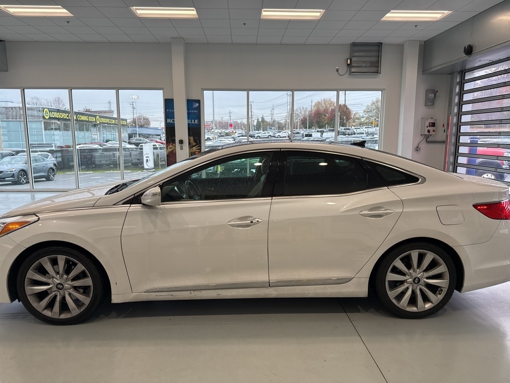 Used 2016 Hyundai Azera Limited Sedan