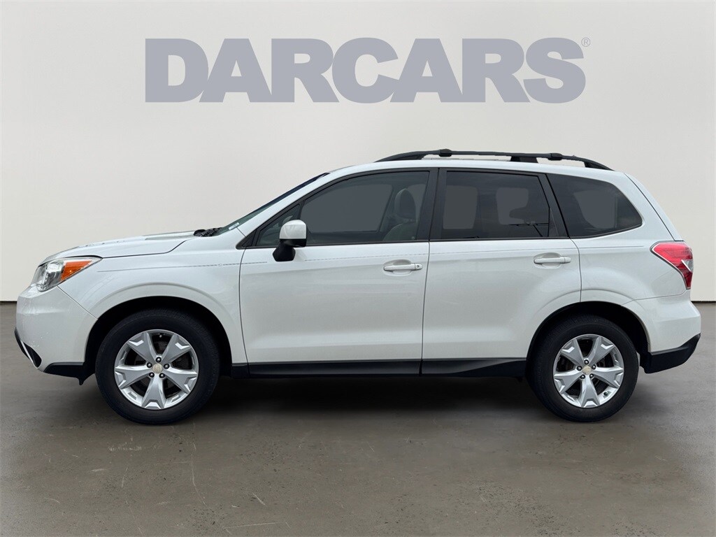 2015 Subaru Forester 2.5i Premium photo 4