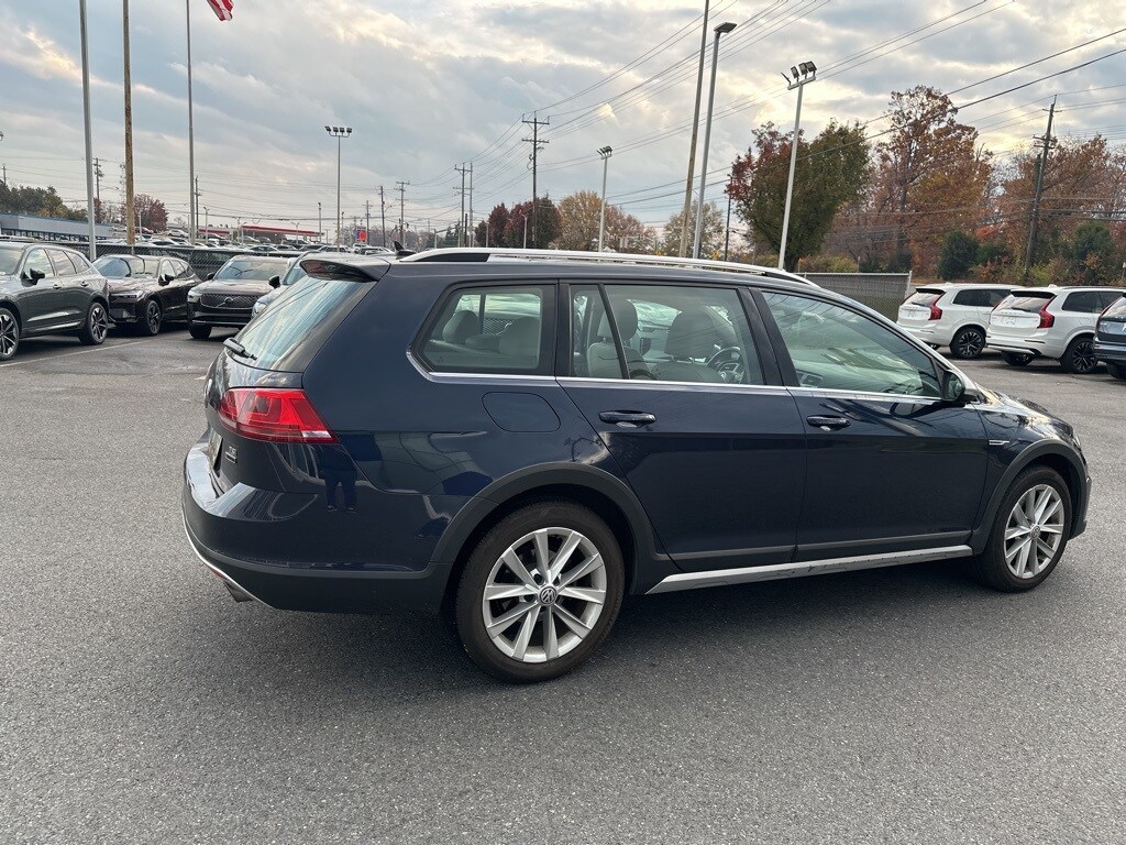 Used 2017 Volkswagen Golf Alltrack TSI SE Wagon