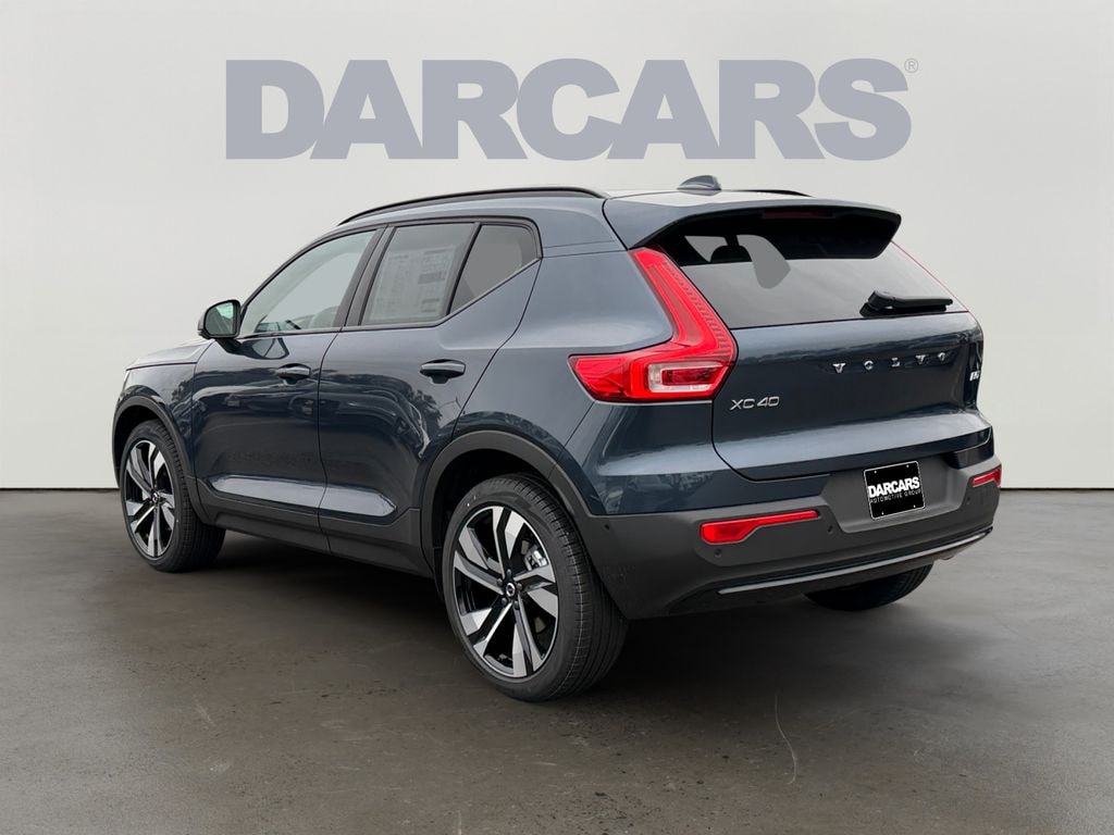 New 2026 Volvo XC40 B5 Ultra SUV