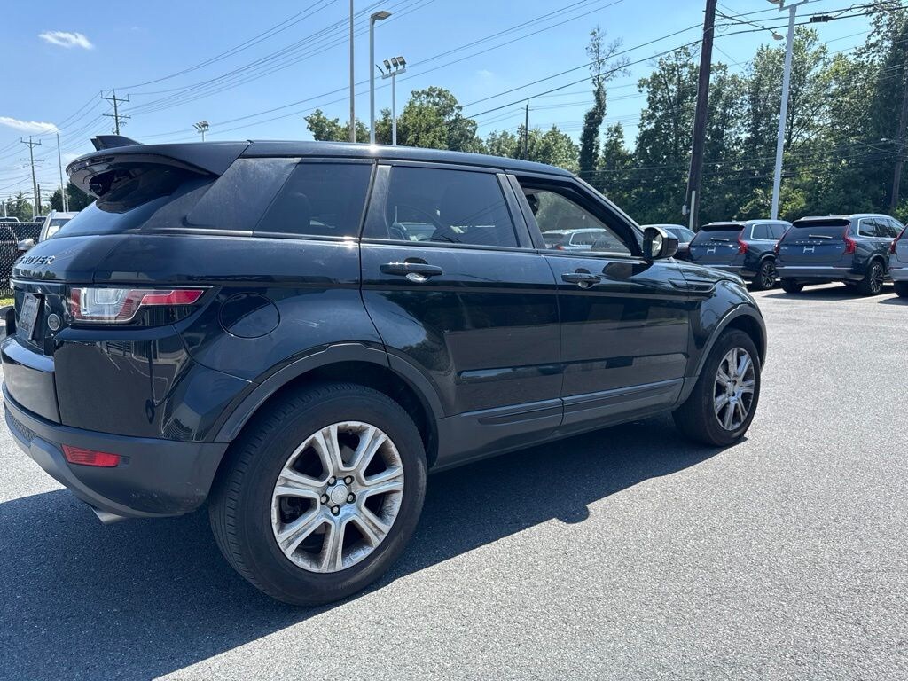 Used 2018 Land Rover Range Rover Evoque SE SUV