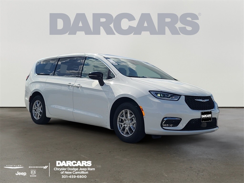 Used 2026 Chrysler Pacifica Select Minivan/Van