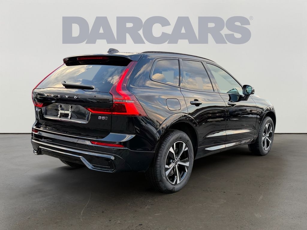 New 2026 Volvo XC60 B5 Core SUV