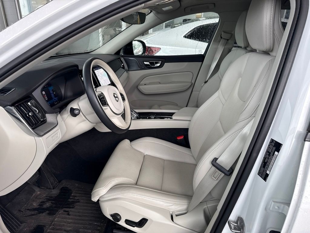 Certified 2025 Volvo XC60 Plug-In Hybrid T8 Ultra SUV