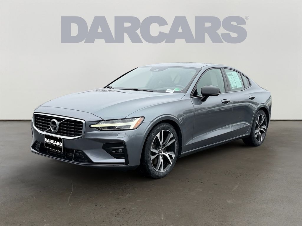 Used 2019 Volvo S60 T6 R-Design Sedan
