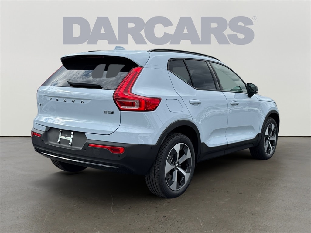 New 2026 Volvo XC40 B5 Plus SUV