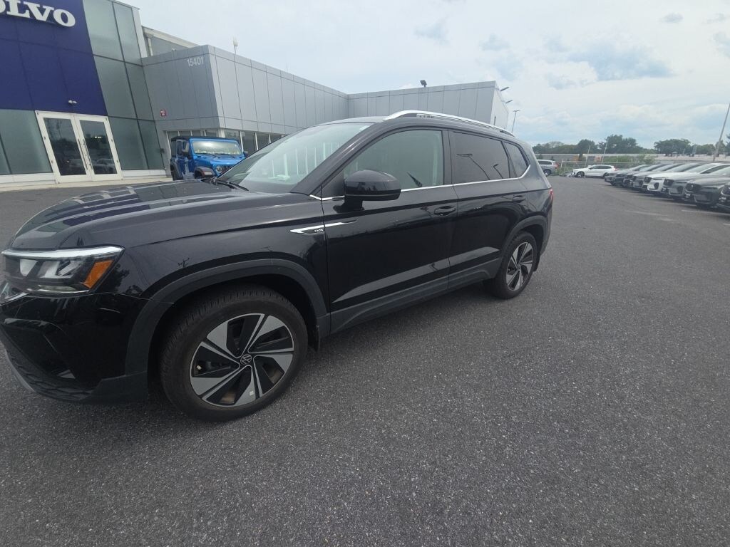 Used 2024 Volkswagen Taos 1.5T SE SUV