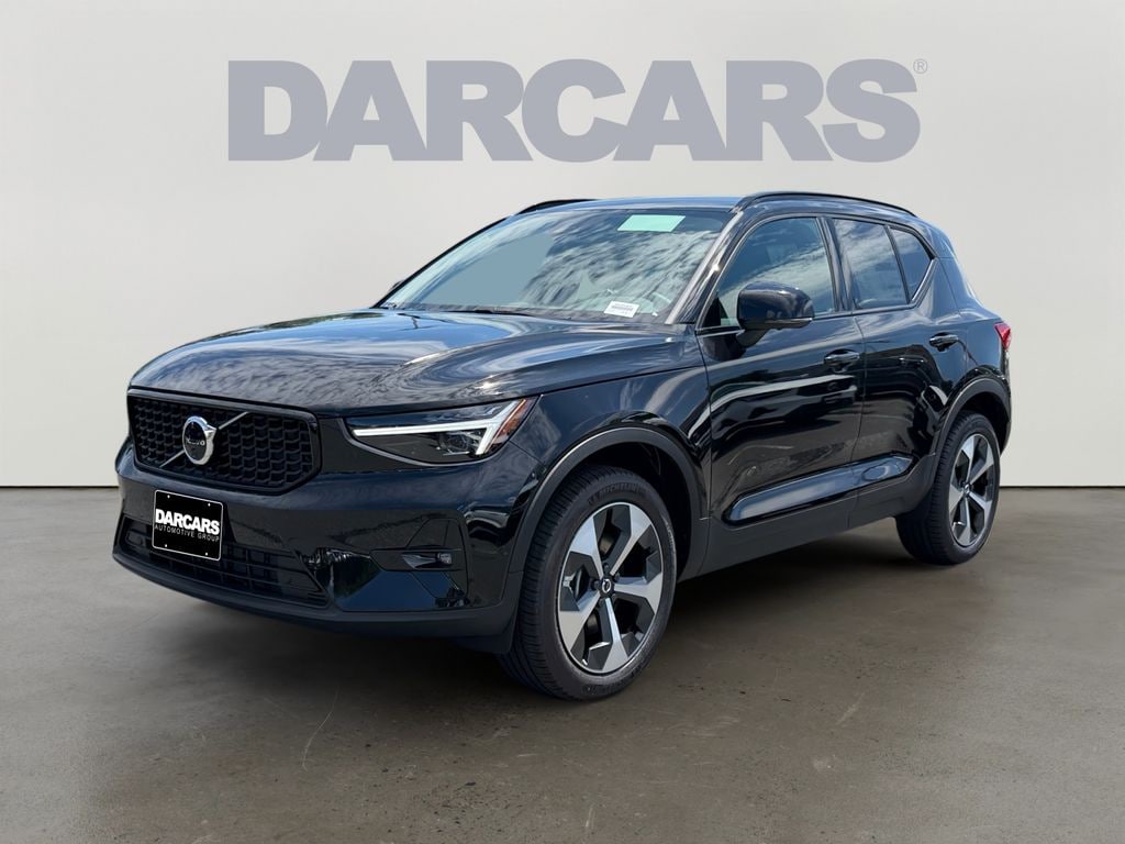 New 2026 Volvo XC40 B5 Plus SUV