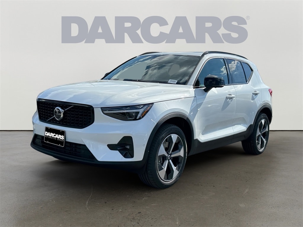 New 2026 Volvo XC40 B5 Plus SUV