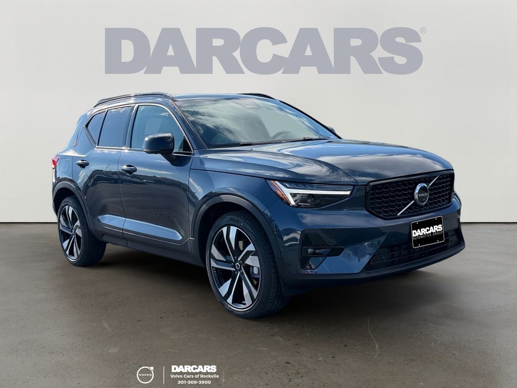 New 2026 Volvo XC40 B5 Ultra SUV