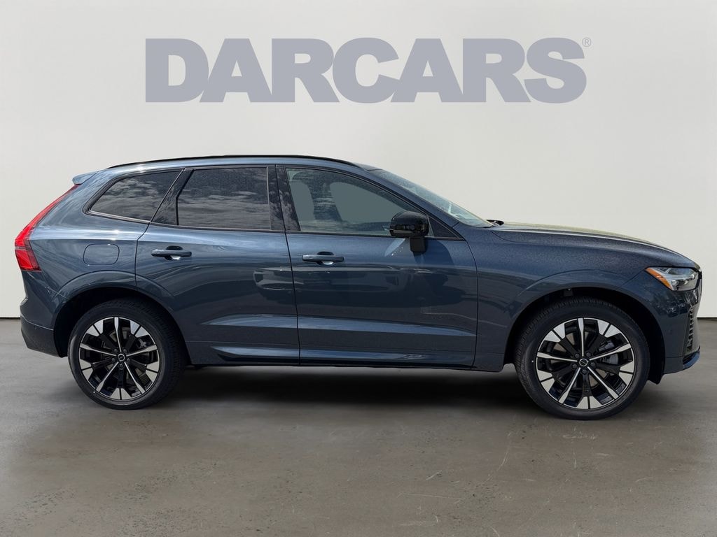 New 2026 Volvo XC60 plug-in hybrid T8 Plus SUV