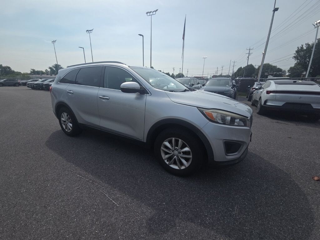 Used 2016 Kia Sorento LX SUV