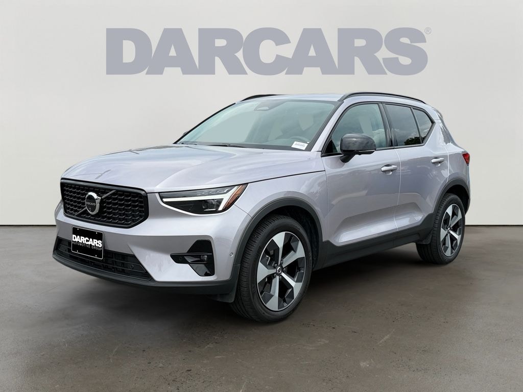 Certified 2026 Volvo XC40 B5 Plus SUV