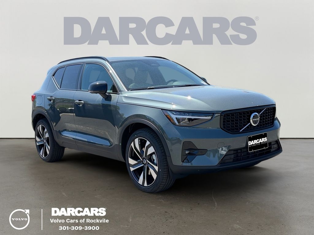 New 2026 Volvo XC40 B5 Ultra SUV
