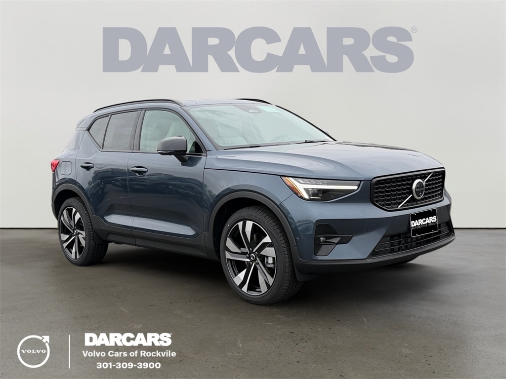 New 2026 Volvo XC40 B5 Ultra SUV