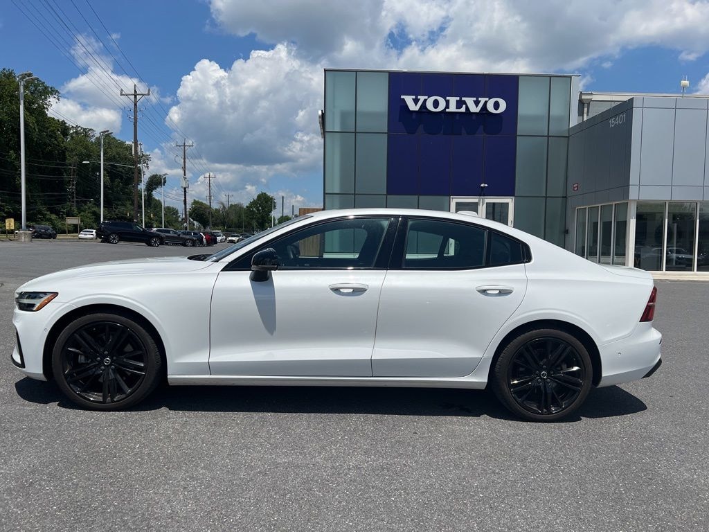 Used 2024 Volvo S60 Sedan