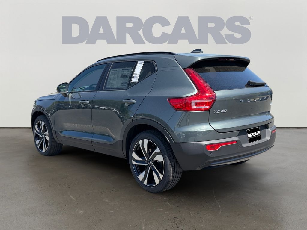 New 2026 Volvo XC40 B5 Ultra SUV