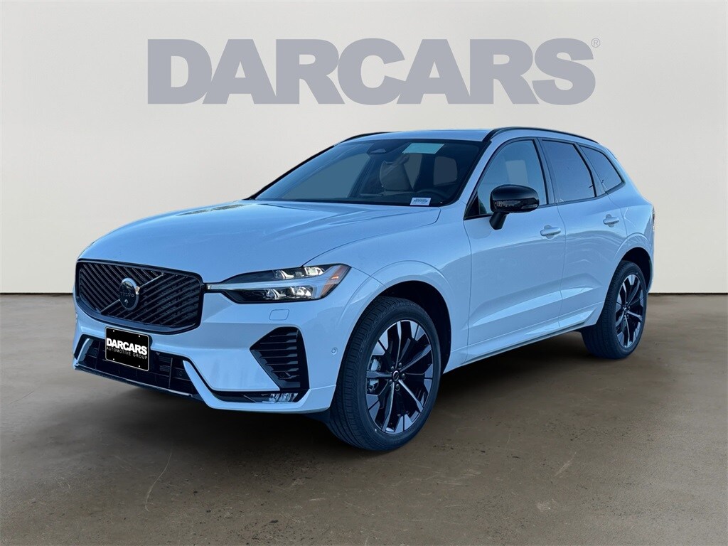 2026 Volvo XC60 B5 Plus photo 2