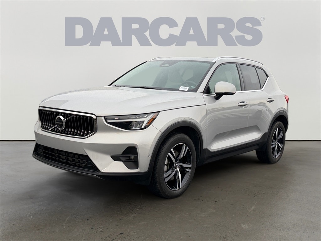 Certified 2023 Volvo XC40 B5 Plus Bright Theme SUV